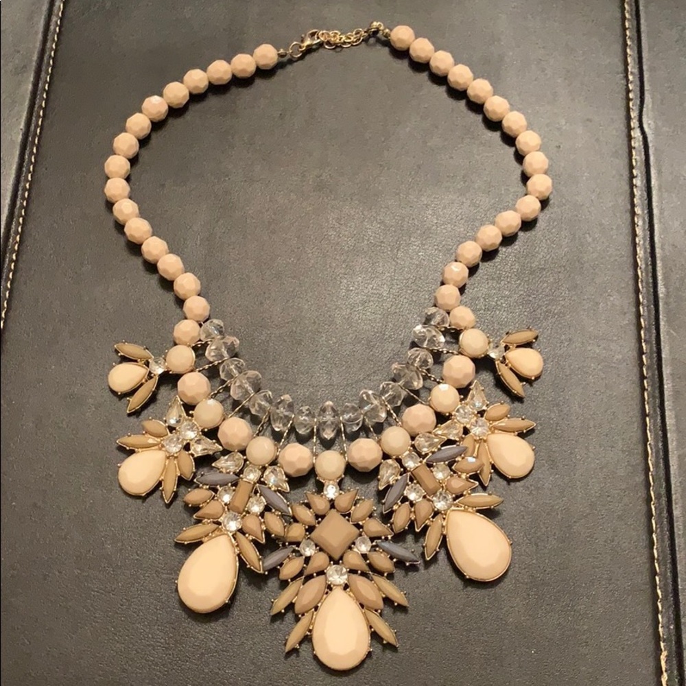Woman’s necklace
